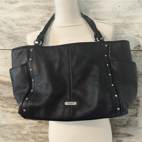 Coach Black Park Leather Carrie Tote | Good Used Condition - Picture 1 of 17